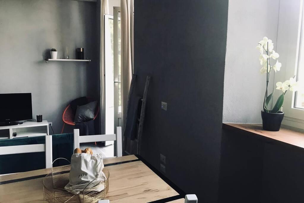 Mazzini Apartment Arona Zewnętrze zdjęcie